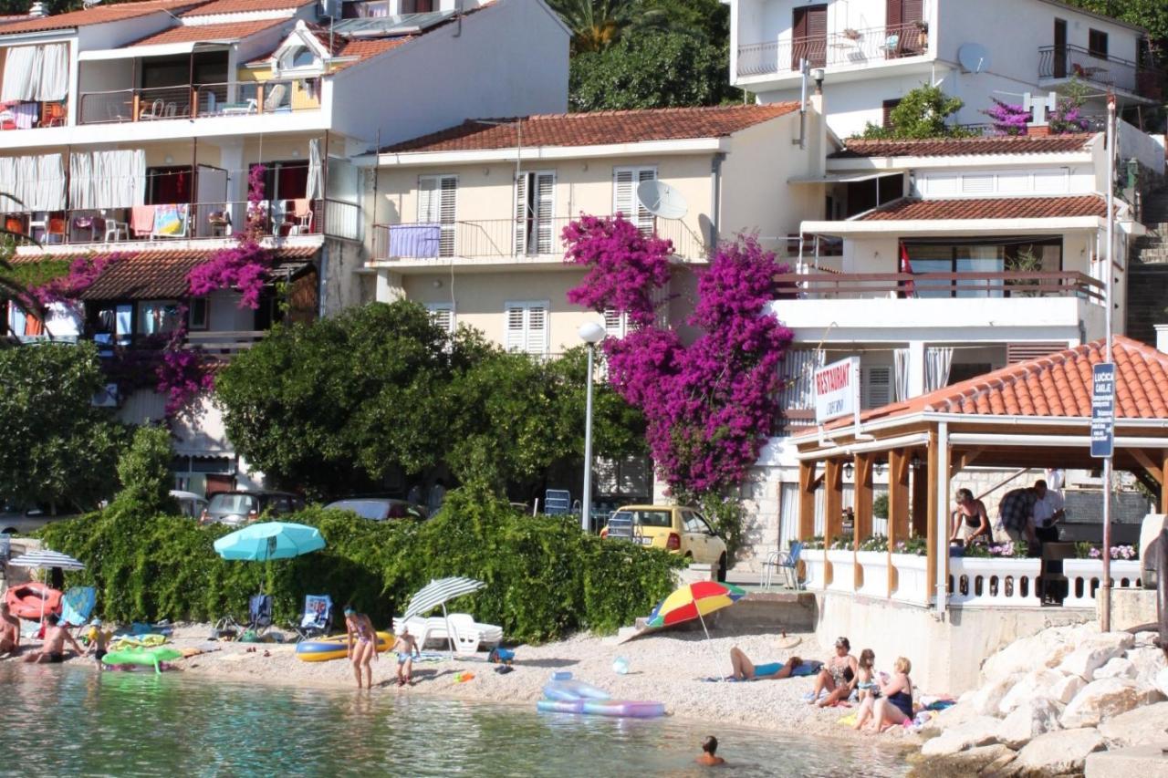 Apartments By The Sea Podgora, Makarska - 6787 外观 照片